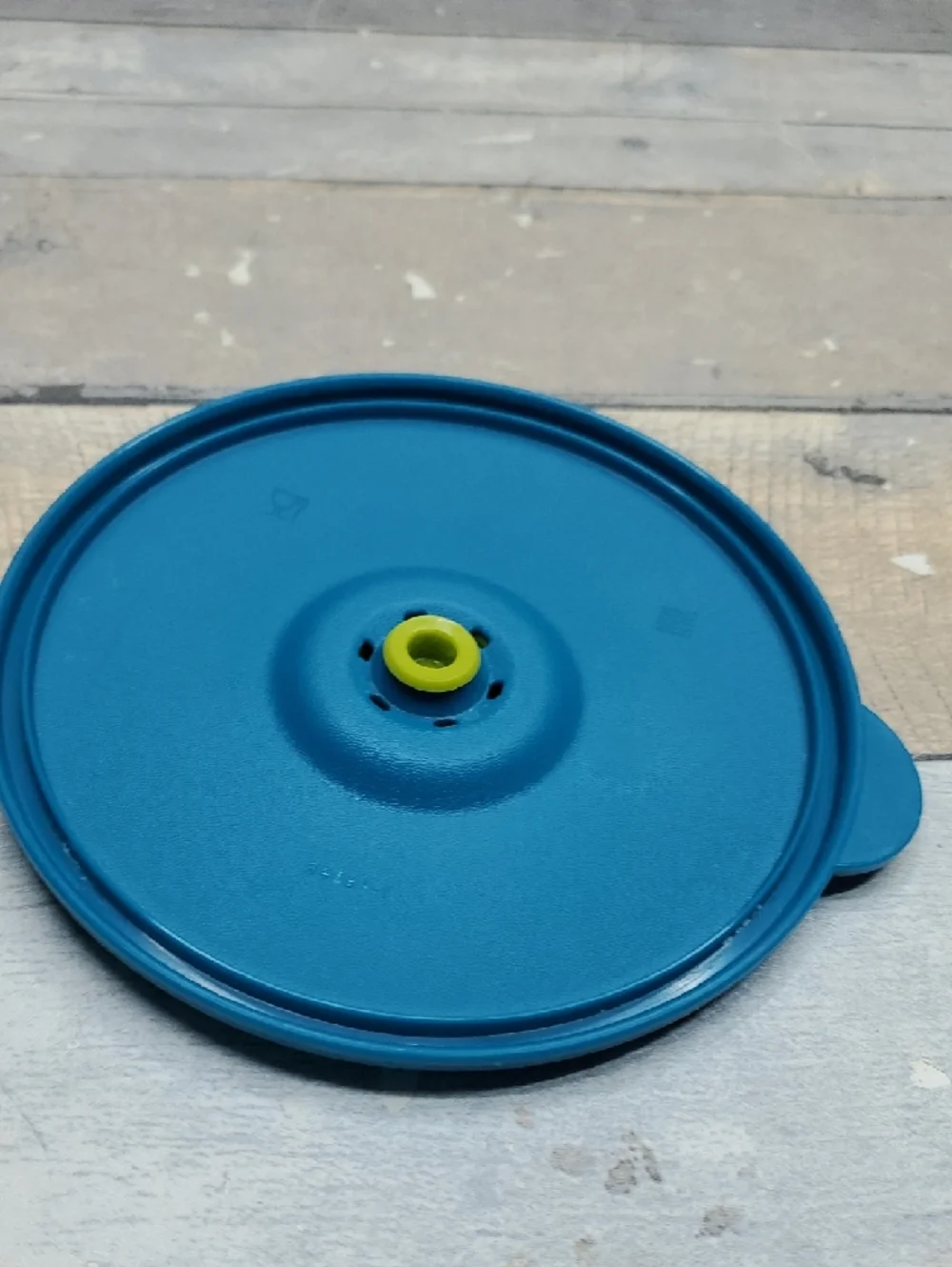 Tupperware Teal Vent N Serve Soup Mug with Lid Size 2 cups/500ml   5201A-2